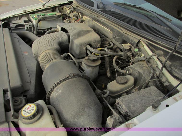 image for item F4006 2001 Ford F150 pickup truck