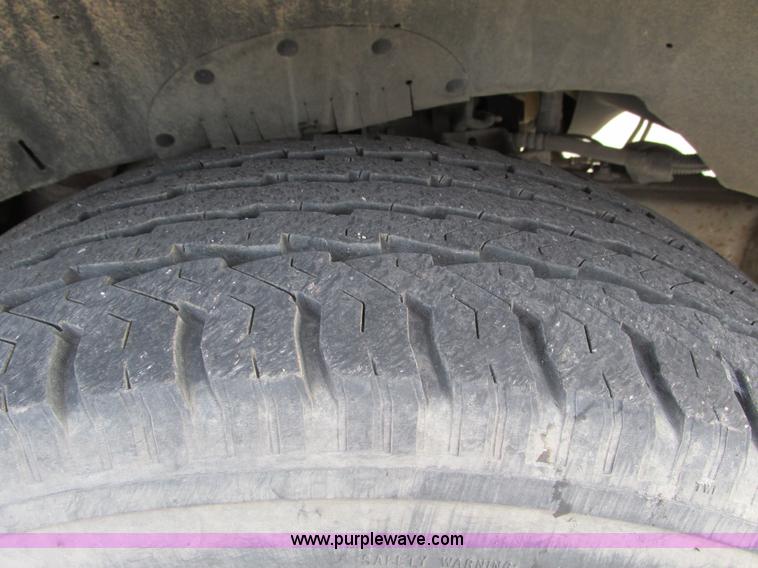 image for item F4006 2001 Ford F150 pickup truck