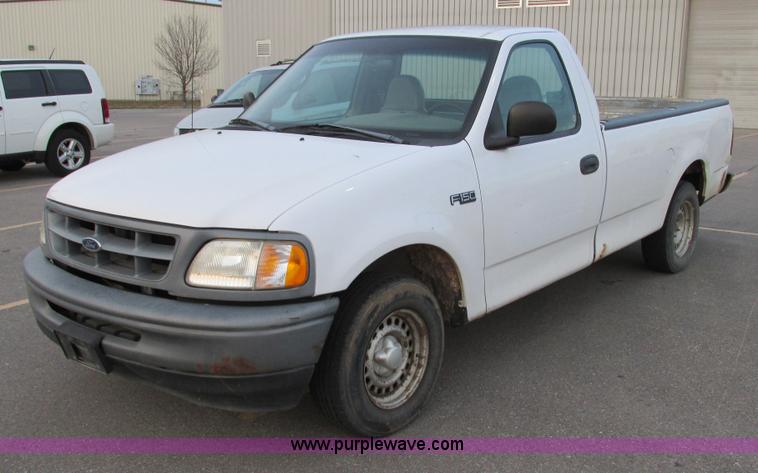 image for item F4007 1998 Ford F150 pickup truck