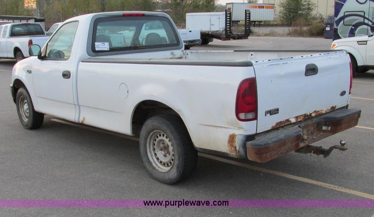 image for item F4007 1998 Ford F150 pickup truck