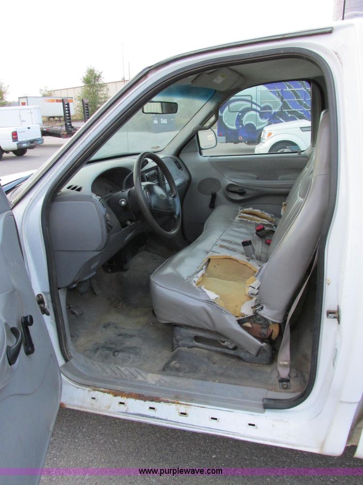 image for item F4007 1998 Ford F150 pickup truck