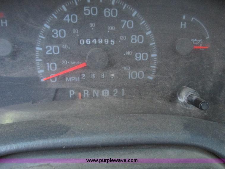 image for item F4007 1998 Ford F150 pickup truck