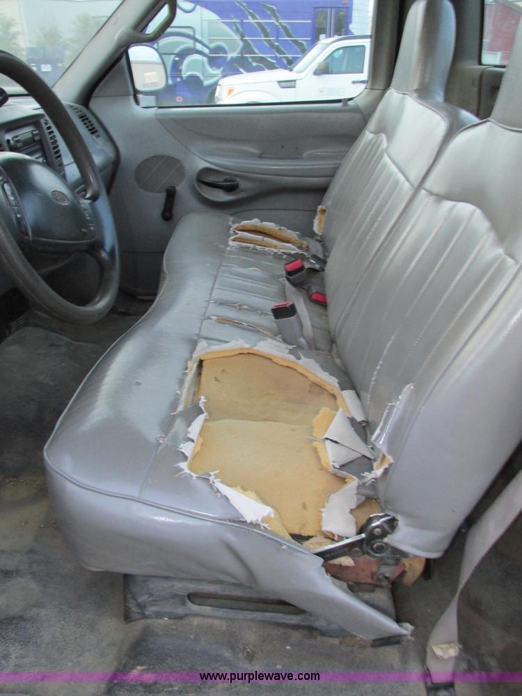 image for item F4007 1998 Ford F150 pickup truck