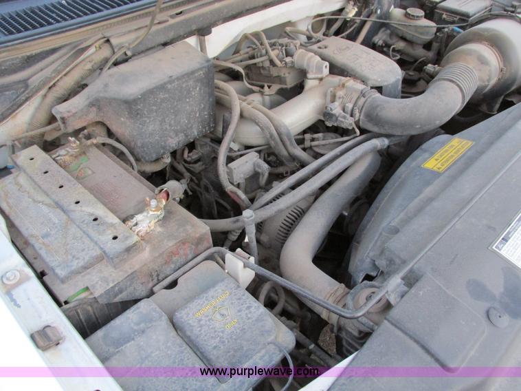 image for item F4007 1998 Ford F150 pickup truck