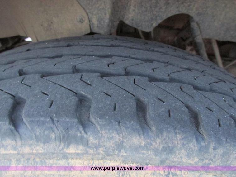 image for item F4007 1998 Ford F150 pickup truck