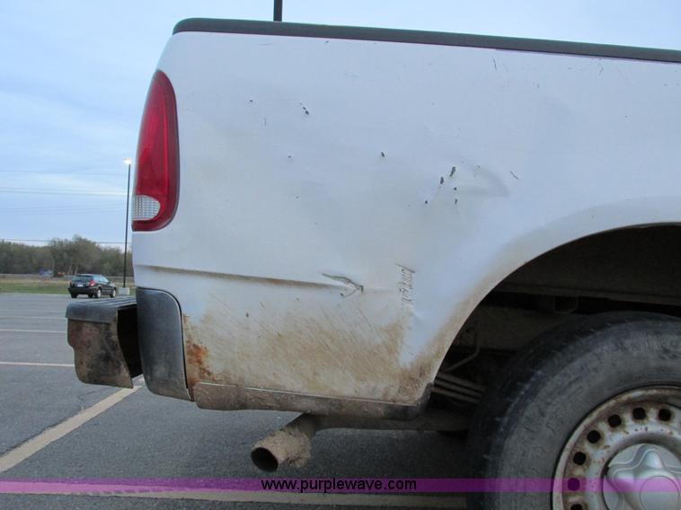 image for item F4007 1998 Ford F150 pickup truck