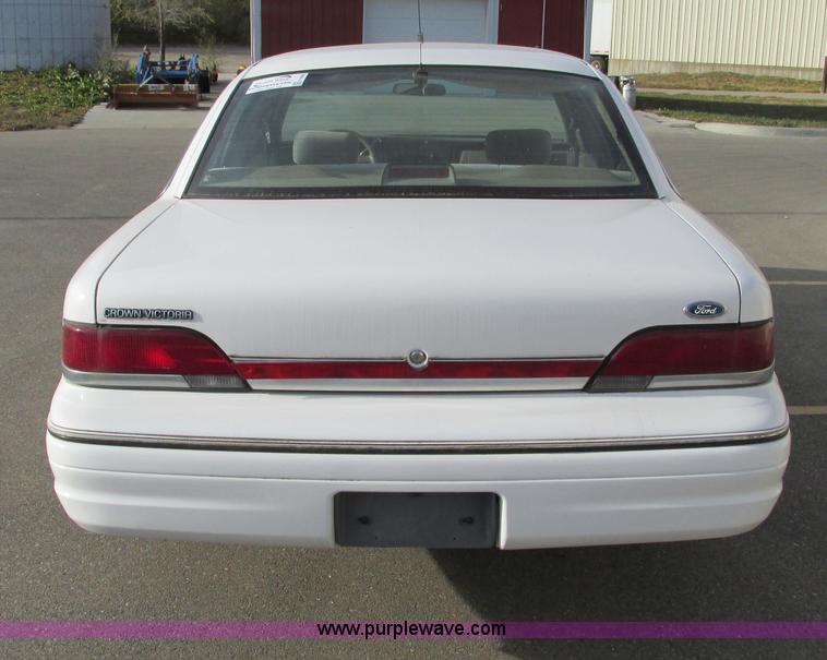 image for item F4009 1994 Ford Crown Victoria Police Interceptor