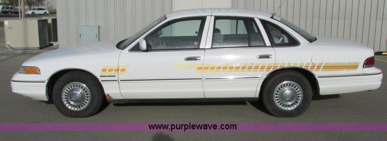 image for item F4009 1994 Ford Crown Victoria Police Interceptor