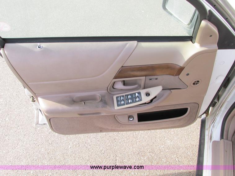 image for item F4009 1994 Ford Crown Victoria Police Interceptor