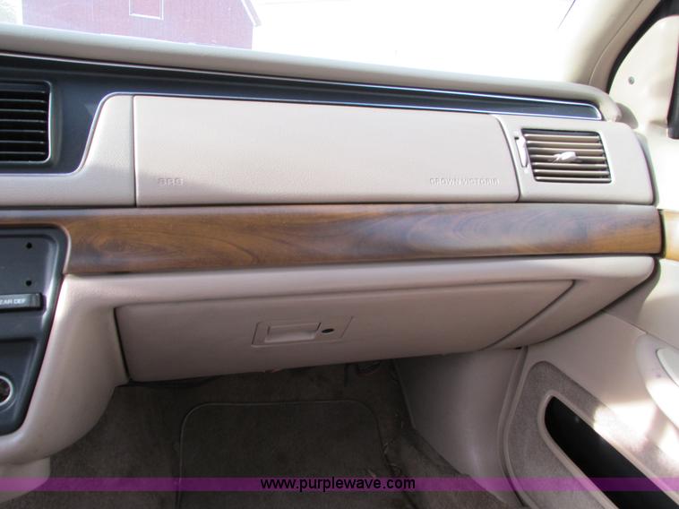 image for item F4009 1994 Ford Crown Victoria Police Interceptor