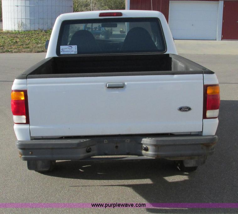 image for item F4010 1998 Ford Ranger SuperCab pickup truck