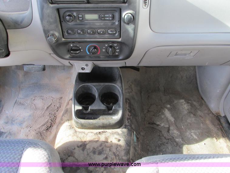 image for item F4010 1998 Ford Ranger SuperCab pickup truck