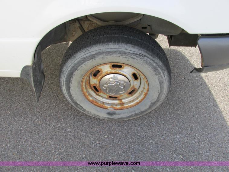 image for item F4010 1998 Ford Ranger SuperCab pickup truck