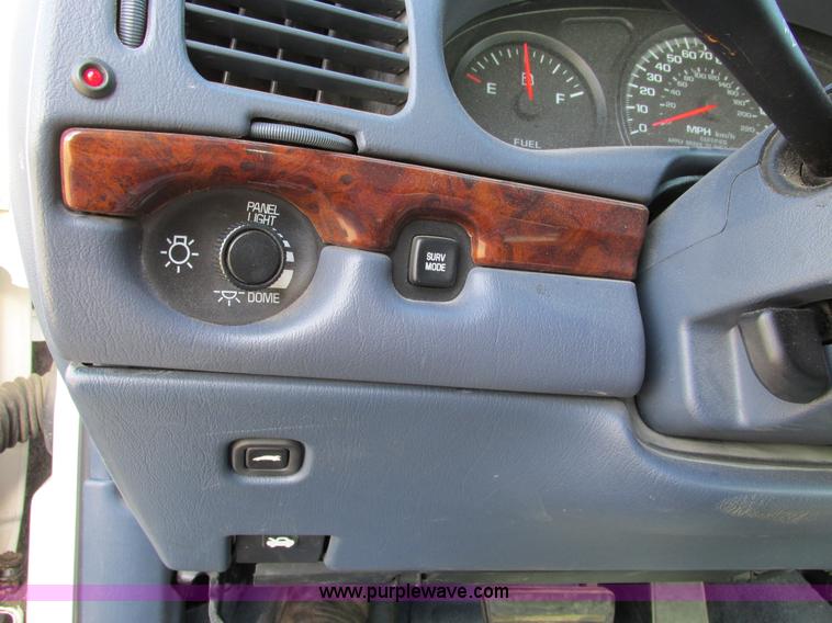 image for item F4011 2001 Chevrolet Impala