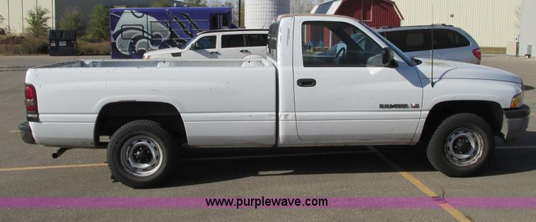 image for item F4012 1996 Dodge Ram 1500 pickup truck