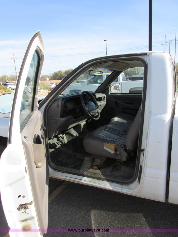 image for item F4012 1996 Dodge Ram 1500 pickup truck