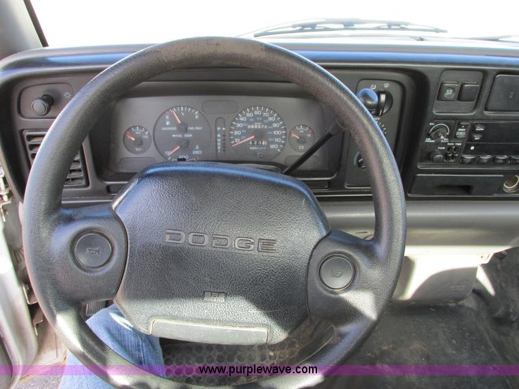 image for item F4012 1996 Dodge Ram 1500 pickup truck