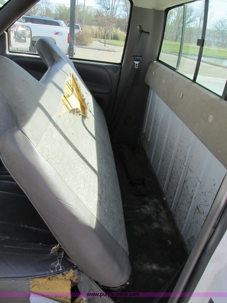 image for item F4012 1996 Dodge Ram 1500 pickup truck