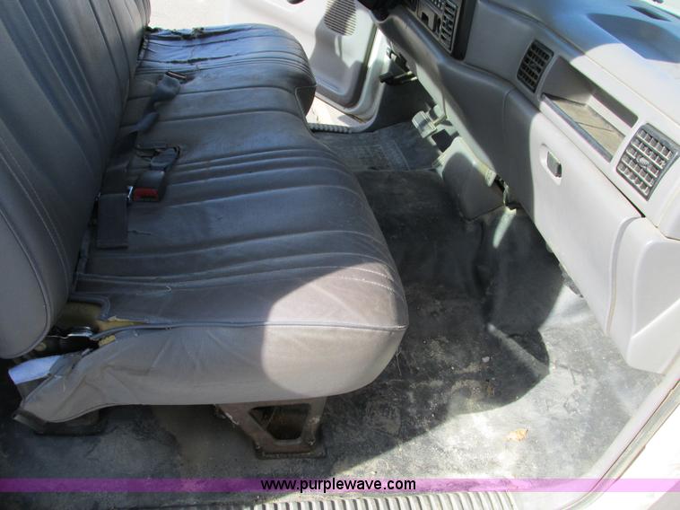 image for item F4012 1996 Dodge Ram 1500 pickup truck