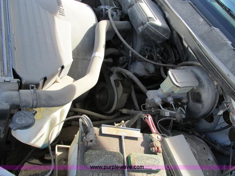 image for item F4012 1996 Dodge Ram 1500 pickup truck