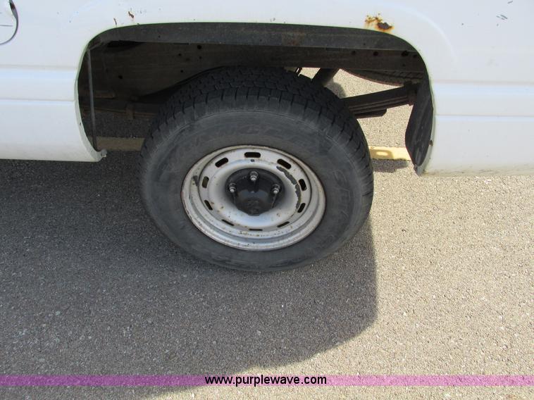 image for item F4012 1996 Dodge Ram 1500 pickup truck