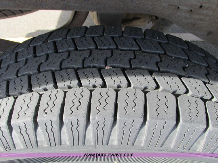 image for item F4012 1996 Dodge Ram 1500 pickup truck