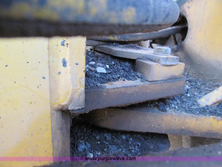 image for item F4652 1989 John Deere 670B motor grader