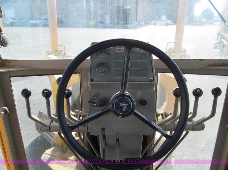 image for item F4652 1989 John Deere 670B motor grader