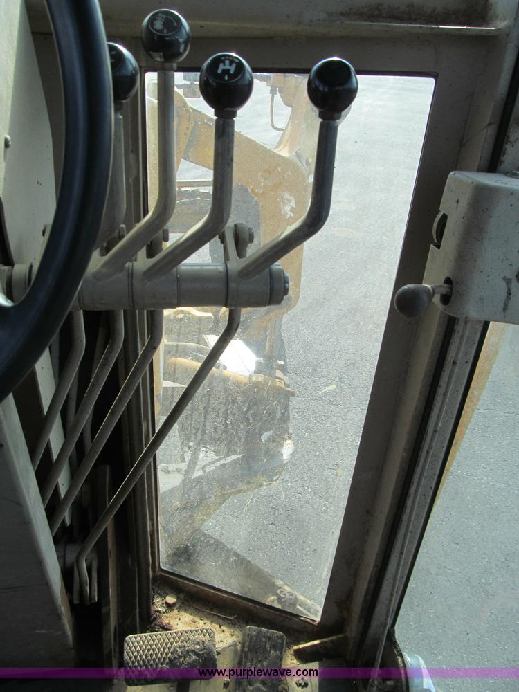 image for item F4652 1989 John Deere 670B motor grader