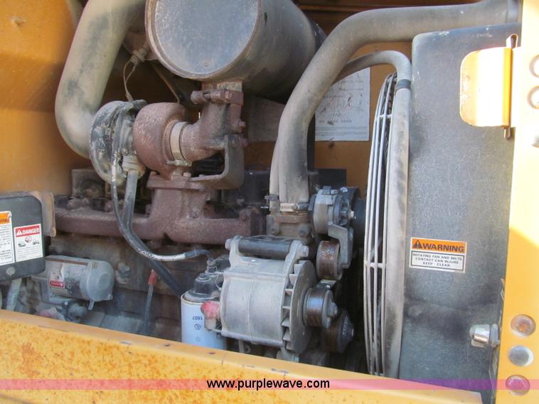 image for item F4653 1996 Case 621B wheel loader