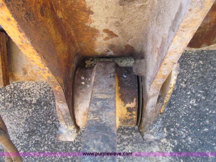 image for item F4653 1996 Case 621B wheel loader