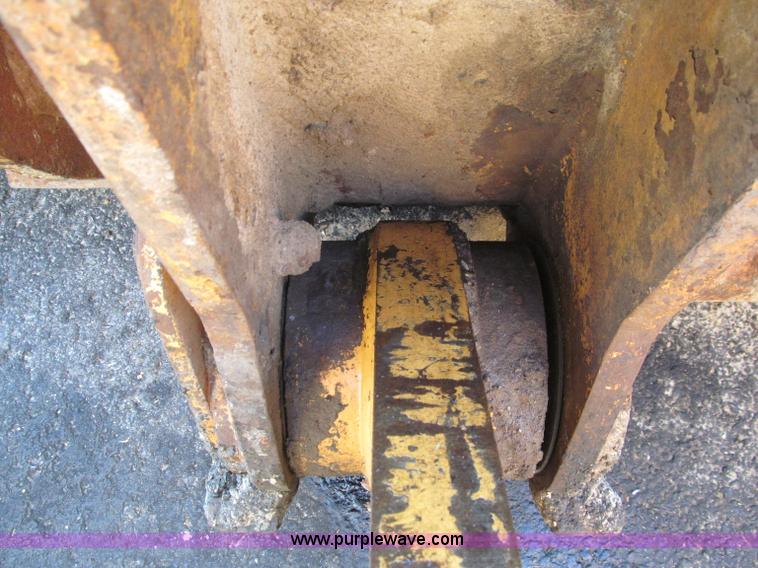 image for item F4653 1996 Case 621B wheel loader