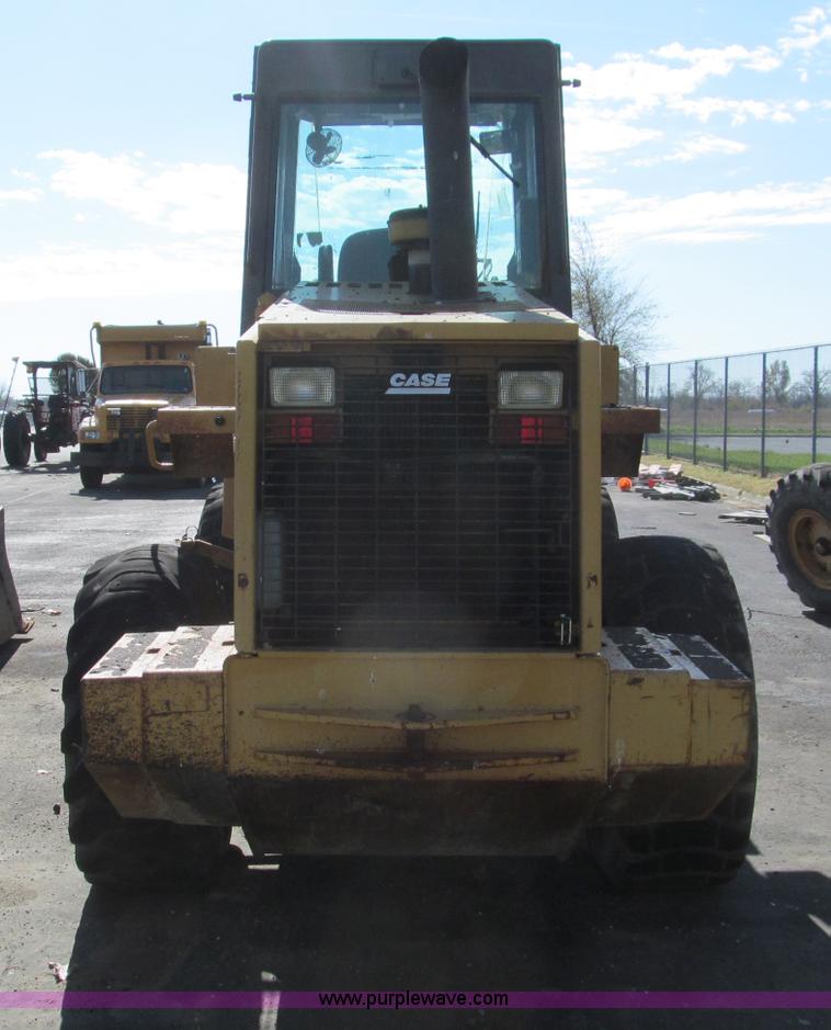 image for item F4653 1996 Case 621B wheel loader
