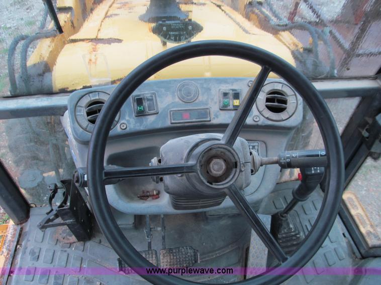 image for item F4660 1998 Ford 655E backhoe
