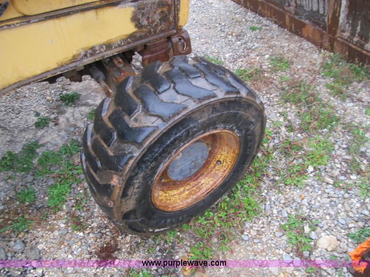 image for item F4660 1998 Ford 655E backhoe