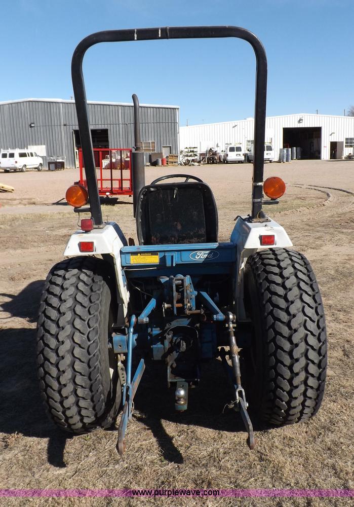 image for item F6272 1993 New Holland 1520 MFWD tractor