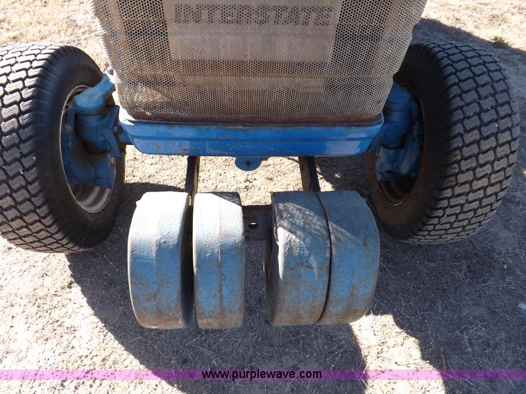 image for item F6272 1993 New Holland 1520 MFWD tractor