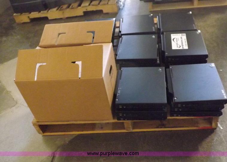 image for item F6279 (24) IBM Thinkpad R51 laptop computers