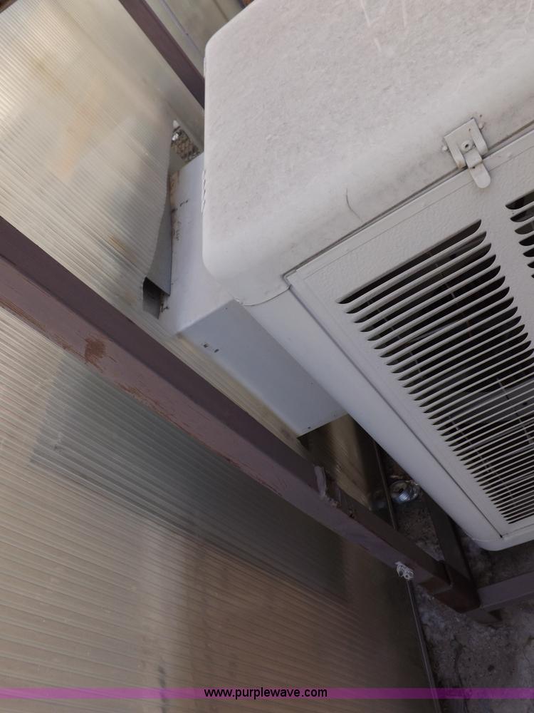 image for item F6282 Green house