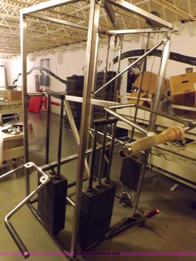 image for item F6291 Universal Gladiator weight machine