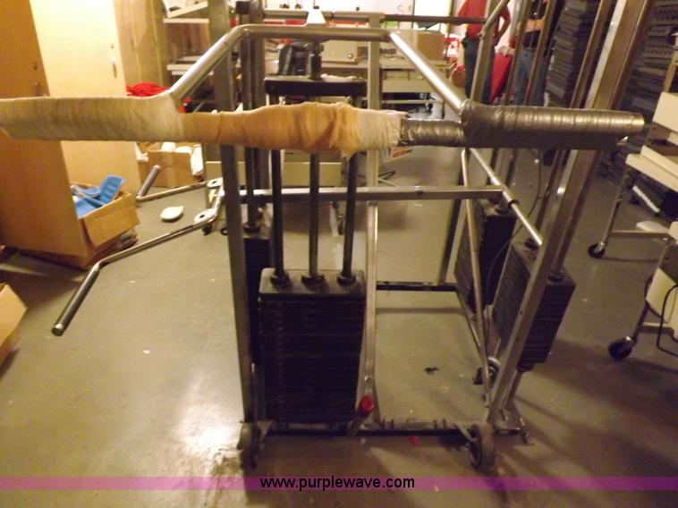 image for item F6291 Universal Gladiator weight machine