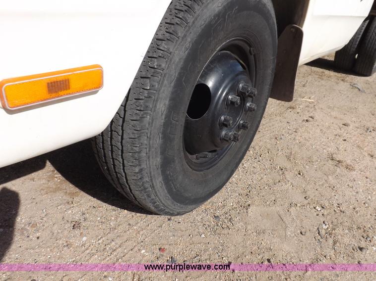 image for item F6296 1982 Dodge Ram D350 custom flatbed truck