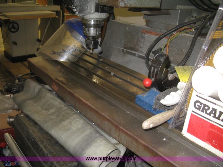 image for item M9119 Bridgeport CNC mill