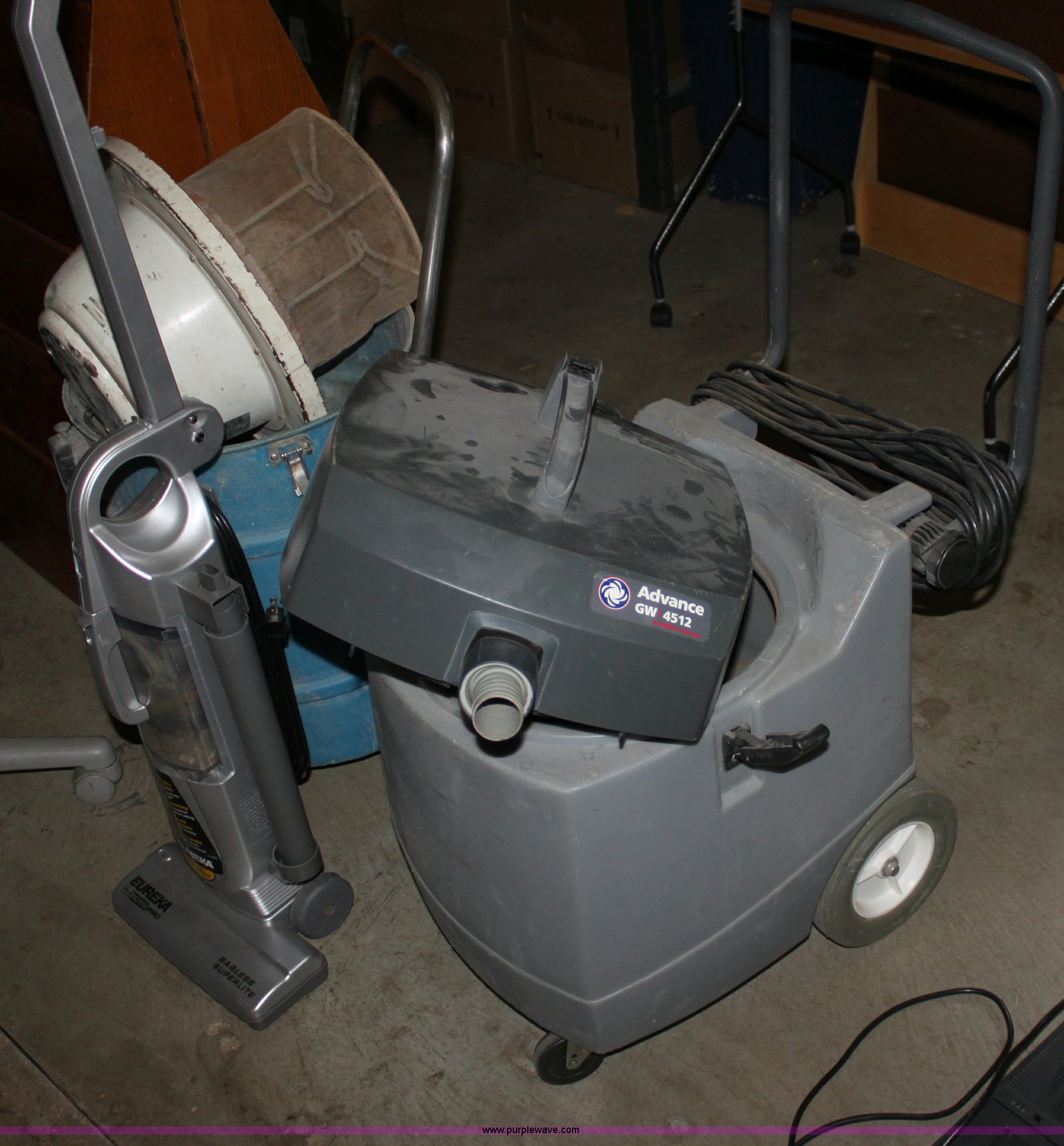 Assorted equipment in McPherson, KS Item R9946 sold Purple Wave