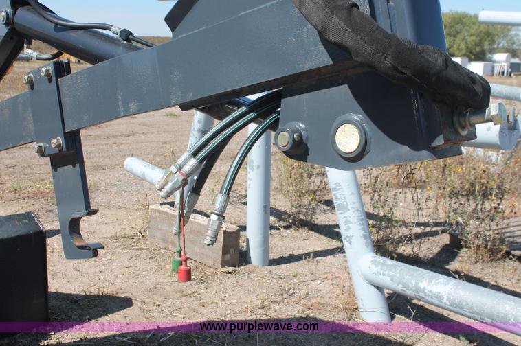 image for item C2870 Buhler Allied 895 loader