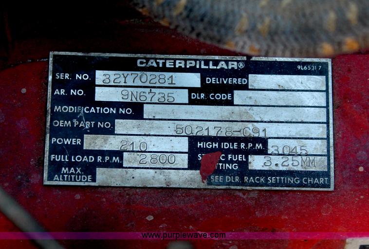 image for item C2877 1981 International S2600 tandem axle dump truck