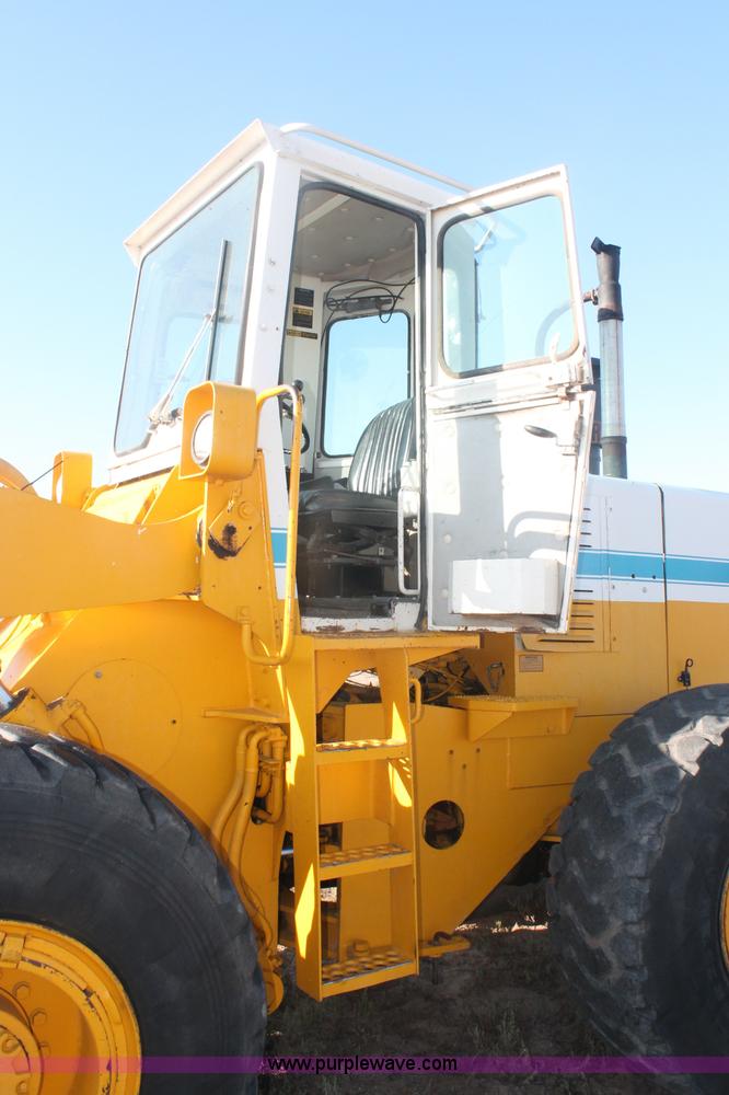 image for item C2878 International 530 Pay Loader wheel loader