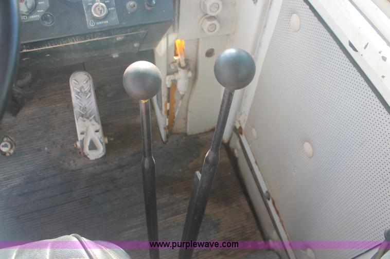 image for item C2878 International 530 Pay Loader wheel loader