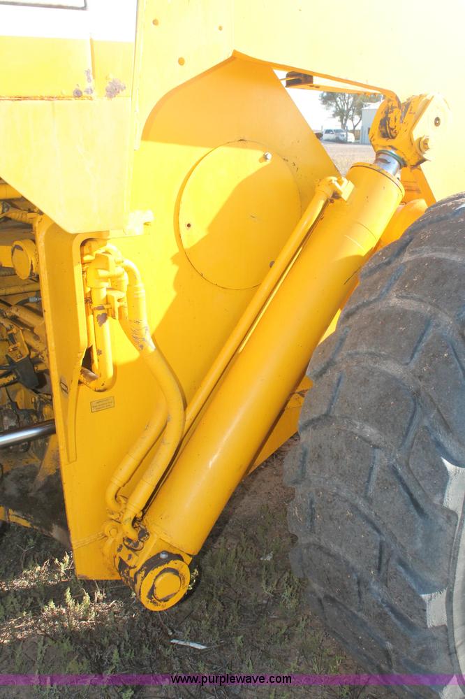 image for item C2878 International 530 Pay Loader wheel loader