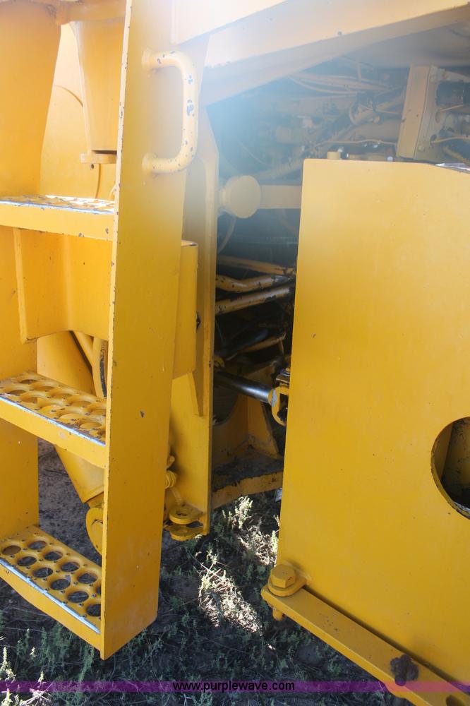 image for item C2878 International 530 Pay Loader wheel loader